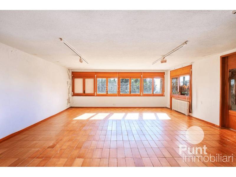 Foto e908e549-db32-41f7-96ec-bfdc79c257a6. Chalet mit heizung parking pool in Premià de Dalt