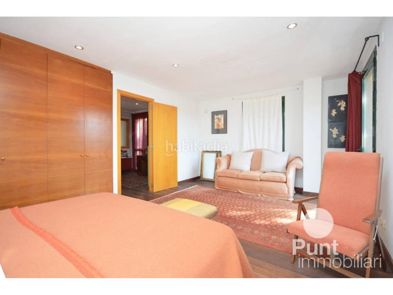 Foto 6c266431-efe6-4499-afeb-f07bdb1ee8f0. Chalet mit heizung parking in Premià de Dalt