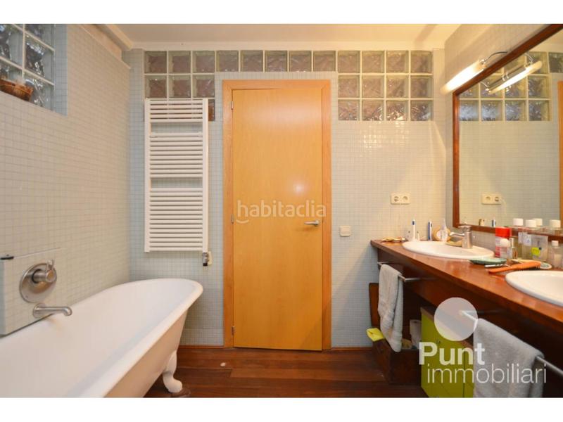 Foto bf436956-f08f-4f79-89f5-1271996bfad0. Chalet mit heizung parking in Premià de Dalt