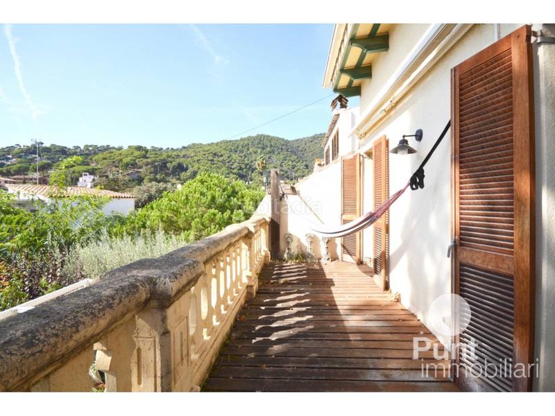 Foto d8e61f19-e0bd-4091-972e-527685449ee1. Chalet mit heizung parking in Premià de Dalt