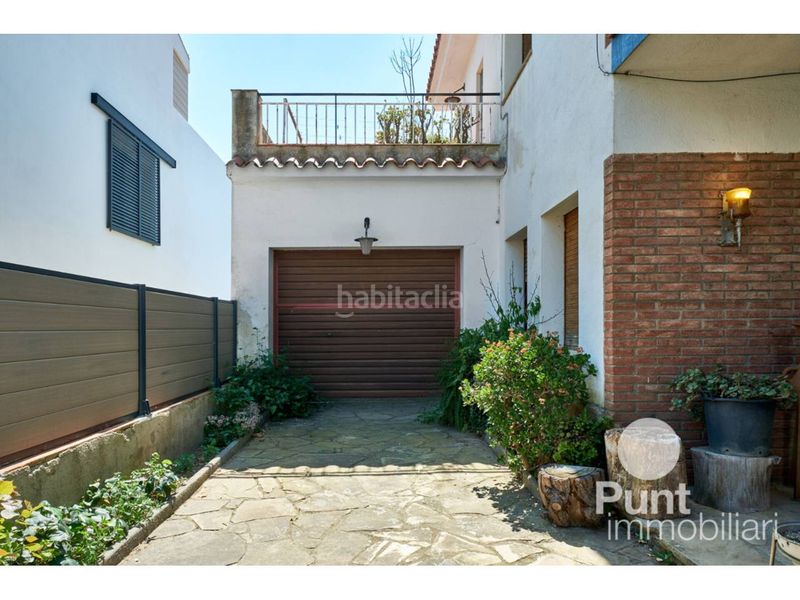 Foto 0cf55d0f-9104-4518-b5c3-76820ce9fb5a. Casa amb piscina a Premià de Dalt