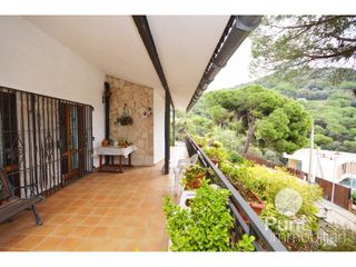 Chalet en Alella. Casa independiente