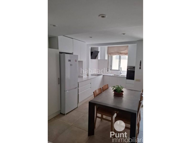 Foto fe935a56-48d8-4d63-b7b4-8dc385ad1e8d. Casa amb calefacció a Teià