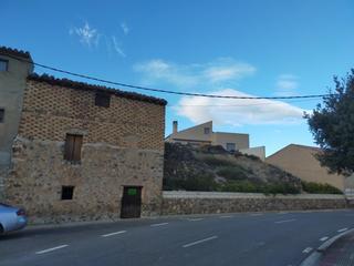 Maison  Calle llano. Almacén de tres plantas con terreno en cabretón! la rioja