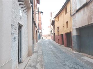 Local Comercial  Calle santiago el viejo. Se vende local céntrico, calahorra