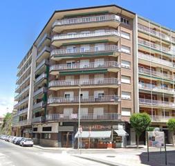 Lloguer Local Comercial a Estella / Lizarra. Alquiler de cafeteria en estella. esquina