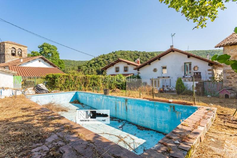 Foto 82ec50a2-bb2d-4d28-9b45-be5a7362a83d. Casa aparellada amb calefacció piscina a Anue