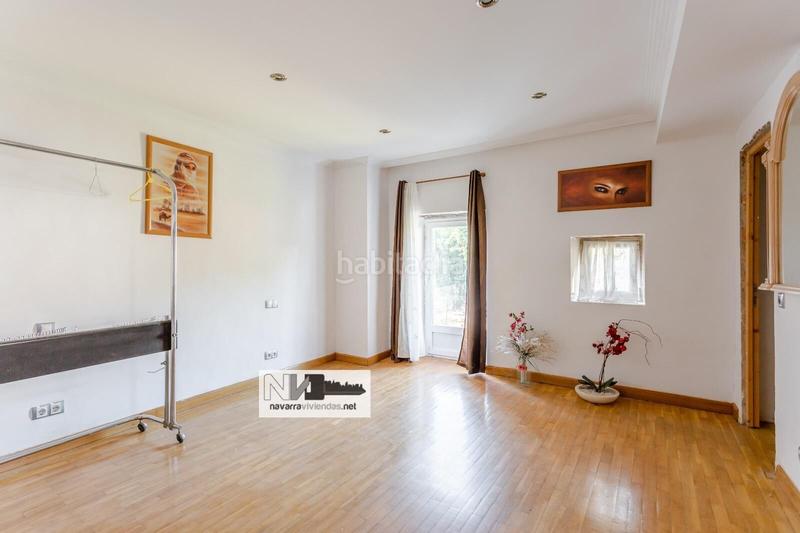 Foto c3802a54-46ac-41a4-9795-30e6e82fb3f0. Casa aparellada amb calefacció piscina a Anue