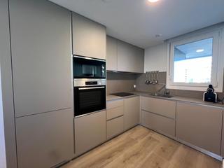 Rent Flat  Calle de don francisco berlanga robles. Piso en alquiler en lezkairu, pamplona  iruña  garaje y terraza