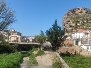 Mas à Cervera del Río Alhama. Venta casa, cervera del rio alhama rioja sur, terraza, terreno,