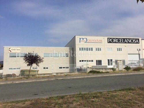 Foto 2b95cefc-f60b-4e3c-9b82-0b6aadb17600. Nau industrial a Villatuerta