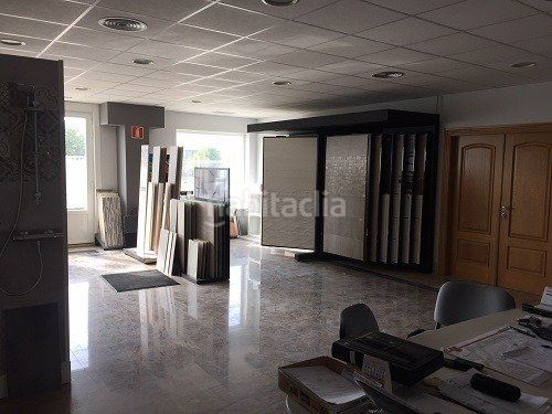 Foto 707a7dcb-8347-44ae-b03a-fc68cef5da54. Nau industrial a Villatuerta
