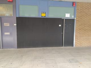 Miete Geschäftsraum  Calle remiro de goñi. Alquiler de fantástico local comercial en barañain. insonorizado