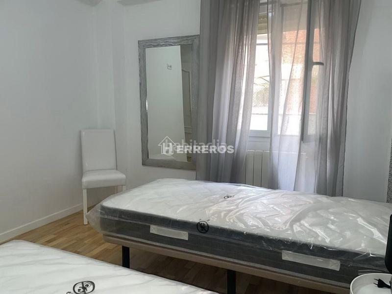 Foto 1ba84480-be81-419a-888d-5a90a014d001. Etagenwohnung mit heizung in Jesuitas Logroño