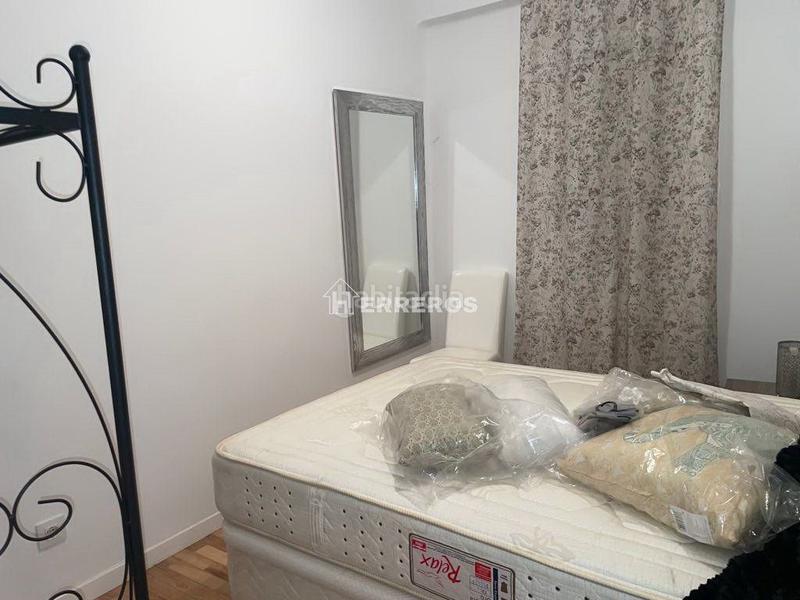 Foto e90ba7c6-4791-415a-8f5a-9cf5321904bf. Etagenwohnung mit heizung in Jesuitas Logroño