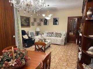 Pis  Ciriaco garrido. Piso en venta en centro, 5 dormitorios.