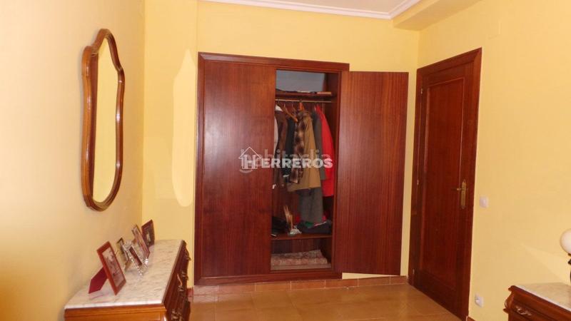 Foto 9dd04397-7ac3-4afb-8cf5-62ed3b0954be. Piso  en venta , 4 dormitorios. en Ausejo
