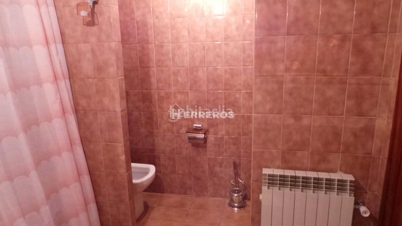 Foto d749af98-bab9-45b5-9741-b673296580a8. Piso  en venta , 4 dormitorios. en Ausejo