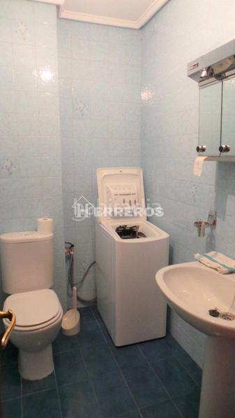 Foto dbf1fde2-e8c3-4d92-96b2-cc73701d5b92. Piso  en venta , 4 dormitorios. en Ausejo