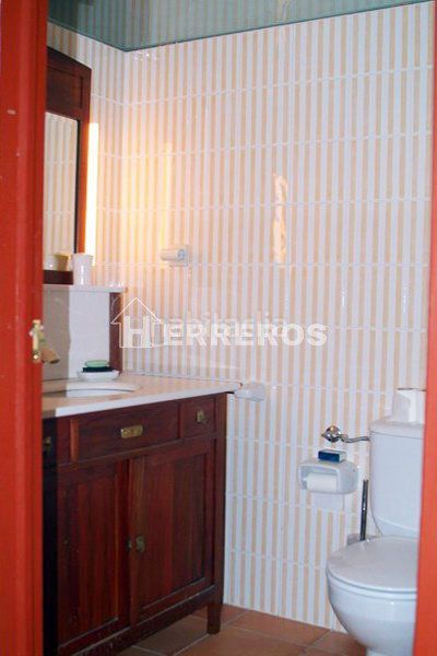 Foto 23bac7f1-7b9b-4b86-ba59-dd60f72b5cf7. Haus mit heizung in Ocón