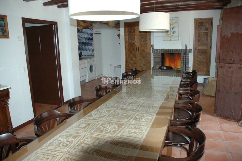 Foto a7ef384e-6cd5-4e7e-bff2-f06c30064d1e. Haus mit heizung in Ocón