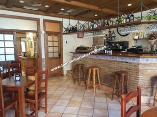 Local commercial à Sotés. Restaurante en venta en sotes.