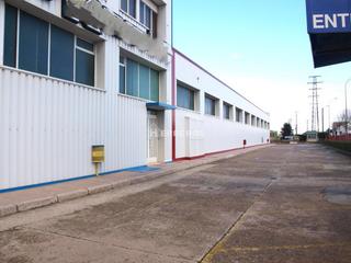 Nau industrial  Avda. mendavia. Nave industrial en venta en pol. cantabría, 3 dormitorios.