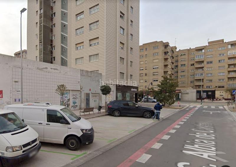 Foto d250be26-4d52-4046-9e47-f2d724e4e924. Parking voiture dans Residencia Logroño