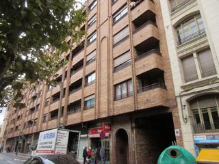 Parking voiture  De la paz. Garaje en venta en avda. la paz.