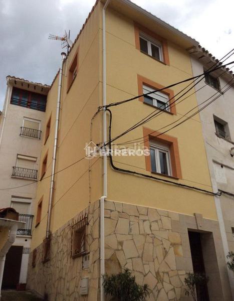 Foto 887f755e-cfc7-4523-8d7e-6841ac364bc6. Casa adossada amb calefacció aparcament a Viguera