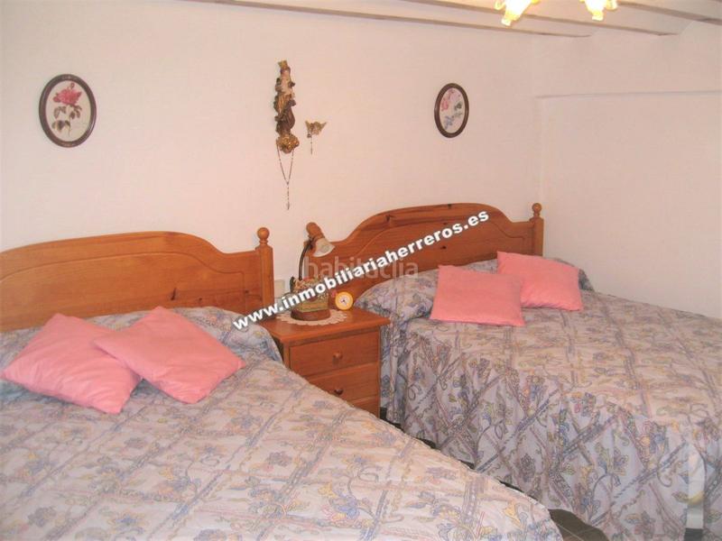 Foto e80ac431-0168-479b-9b6a-8aefa96e488c. Casa adossada amb calefacció aparcament a Viguera