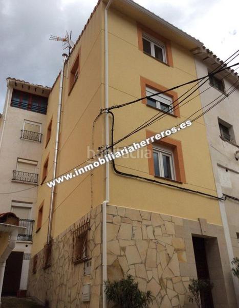 Foto f1d58922-efb3-4a29-b20b-b1cc34621386. Casa adossada amb calefacció aparcament a Viguera