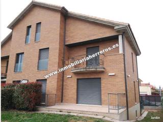 Xalet a Navarrete. Pareado en venta en navarrete, 4 dormitorios.