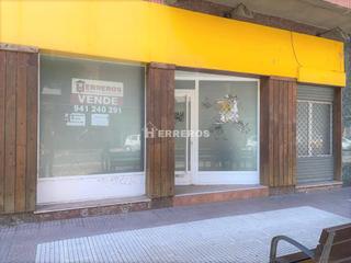 Local commercial  Duquesa de la victoria. Local com. en venta en avda. la paz, 2 despachos.