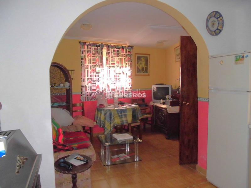 Foto 83e7a062-d33d-4340-9f3a-604c29264c0e. Casa con riscaldamento in Ocón