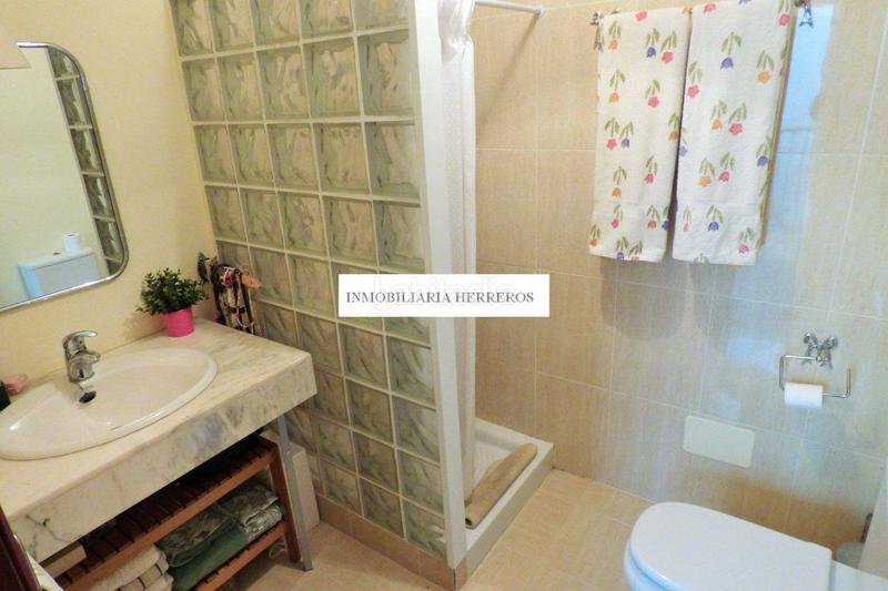 Foto 95e8fee3-977a-4242-894a-6b371ee4eb8c. Reihenhaus mit heizung parking pool in Avenida Madrid Logroño