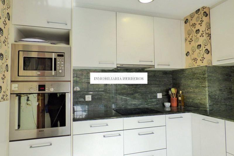 Foto bc753083-1a0a-4668-891d-dd4310fb18a6. Reihenhaus mit heizung parking pool in Avenida Madrid Logroño