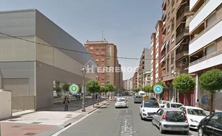 Local Comercial a DUQUESA DE LA VICTORIA
