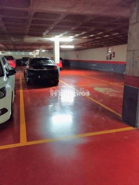 Foto d50d5f67-52a9-4afa-bcda-b1a71b64bd6e. Car parking in San Adrián Logroño