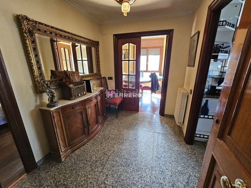 Foto 782ec96c-f48d-49e4-ad89-fe771c240e9c. Casa a schiera con riscaldamento parcheggio in Villamediana de Iregua