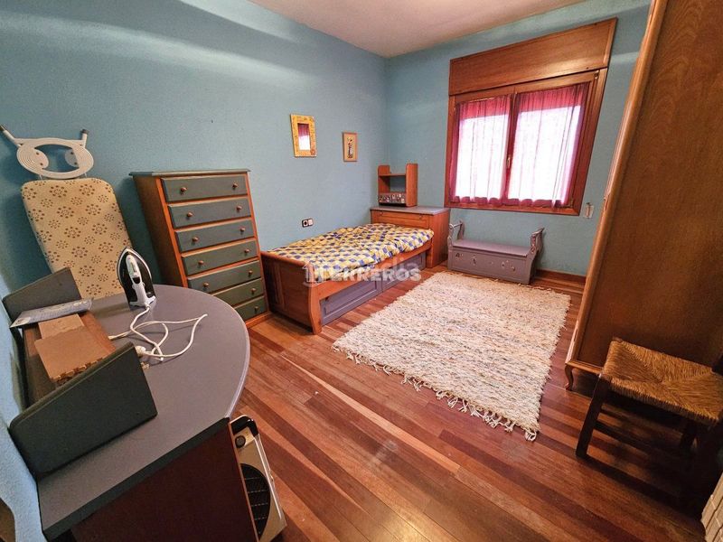 Foto 87b36d36-139d-4e6d-b0a0-46f047087674. Casa a schiera con riscaldamento parcheggio in Villamediana de Iregua