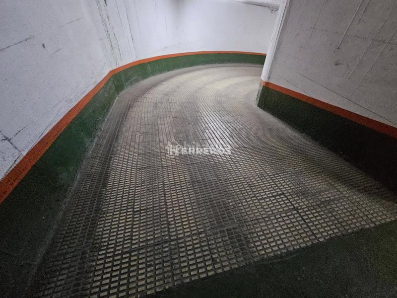 Foto 0fd99883-1ef3-45a0-af83-338c873a506f. Car parking in Gran Via 14 in Gran Via Logroño