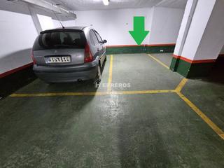 Aparcament cotxe a Gran via 14. Garaje en venta en gran vía.