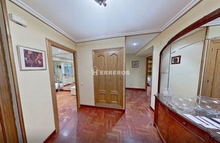 Etagenwohnung  Vara de rey. Piso en venta en vara de rey, 3 dormitorios.