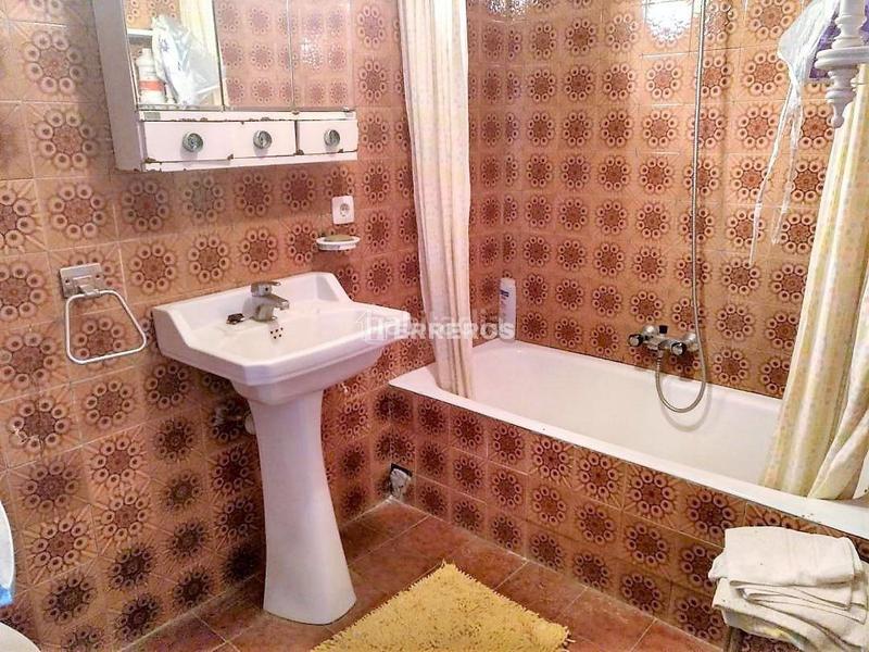 Foto 323b2790-c968-4b6e-8df4-12dc0d696a4f. Casa adosada  en venta en los molinos de ocon, 4 dormitorios. en Ocón