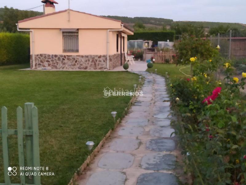 Foto fbfb8eb8-4bcc-4844-9461-8a7dd83cb90a. Casa con riscaldamento parcheggio in Murillo de Río Leza