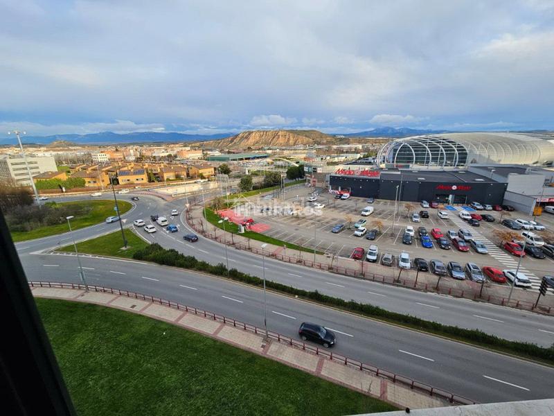 Foto 522e7965-1e94-4f58-a012-c4b703ad063c. Piso  en venta en Los Lirios, 3 dormitorios. en Logroño