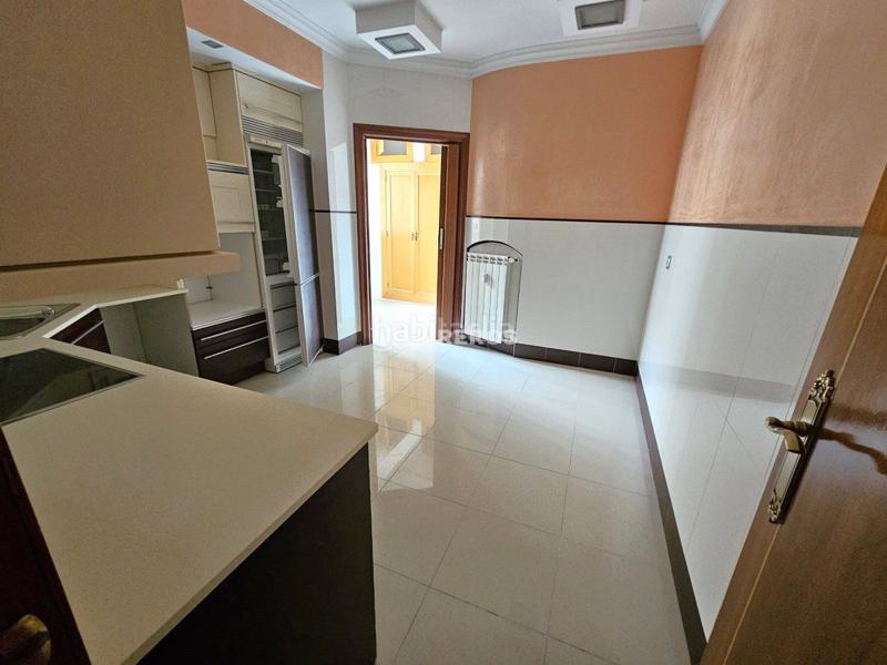 Foto c0af0b21-66c5-41cf-9b15-641e1b9b2b29. Piso  en venta en gran vía, 3 dormitorios. en Logroño