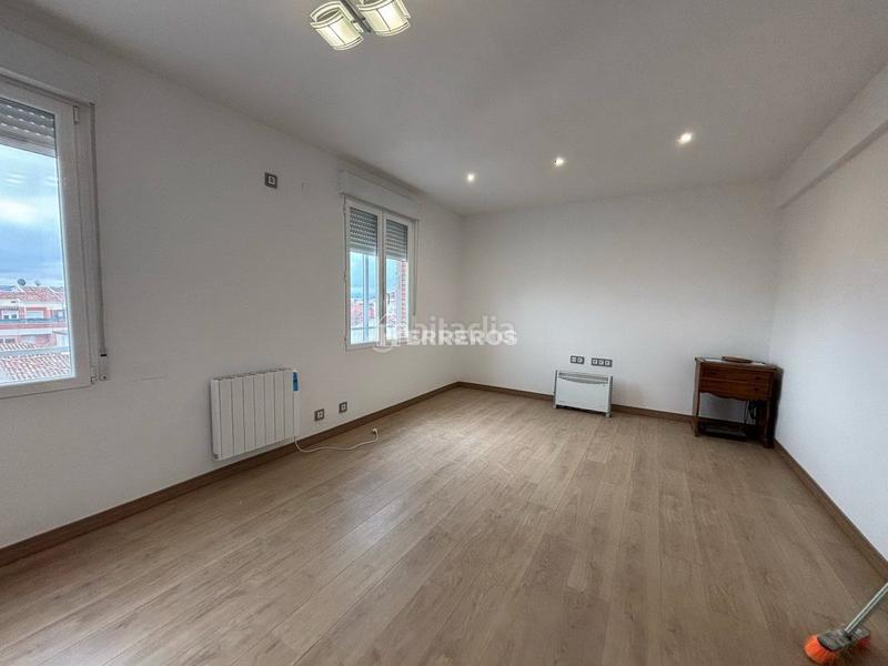 Foto 1578cf48-d300-41ae-bd72-8c2e0c32023f. Apartament amb calefacció a Jesuitas Logroño