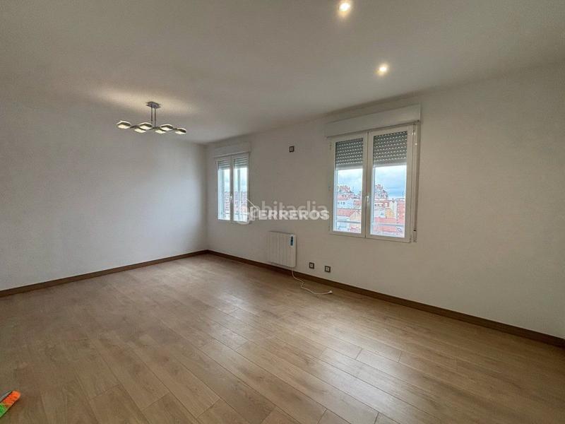 Foto 2b30b921-ffbf-495f-b281-2d835ca07921. Apartament amb calefacció a Jesuitas Logroño